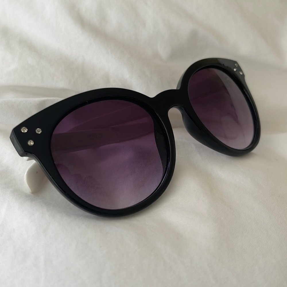 Black And White Sunglasses With Jewels